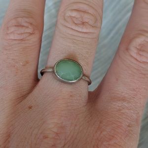 Green stone ring